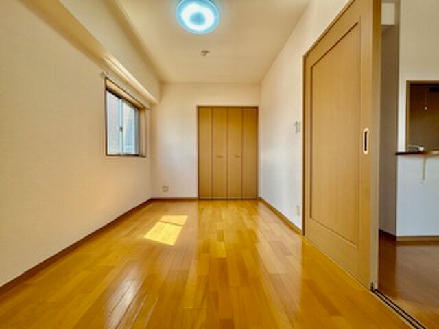 物件内観写真9　(居室)