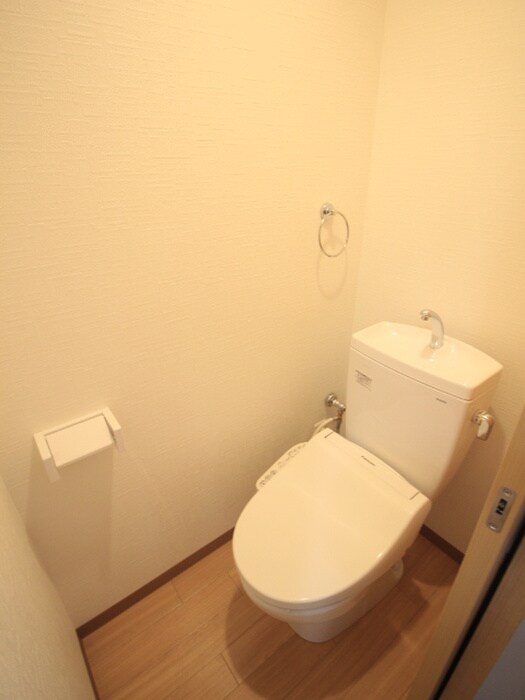 物件内観写真10　(トイレ)