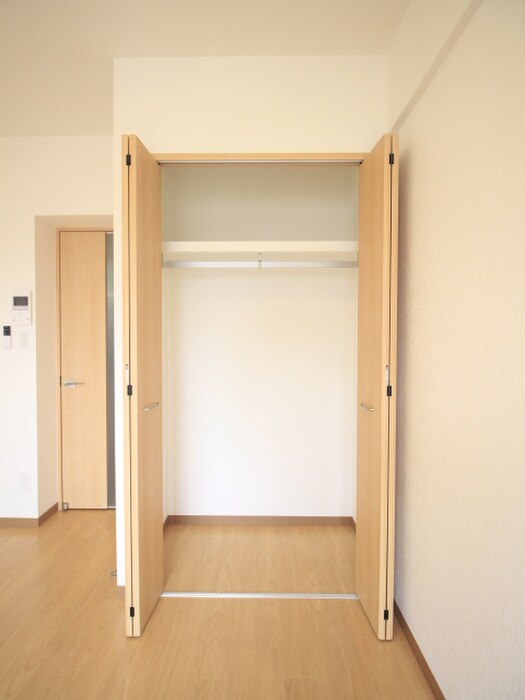 物件内観写真13　(収納)