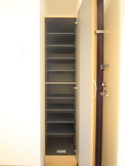 物件内観写真14　(靴箱)