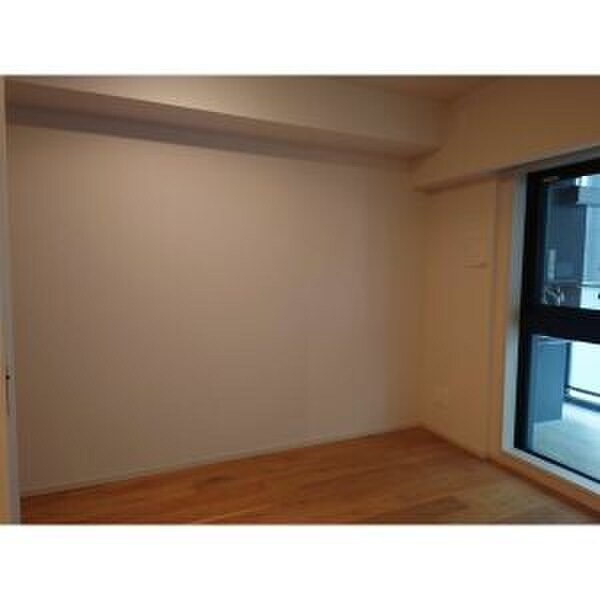 物件内観写真2　(居室)