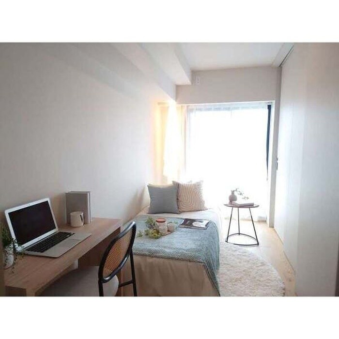 物件内観写真2　(居室)