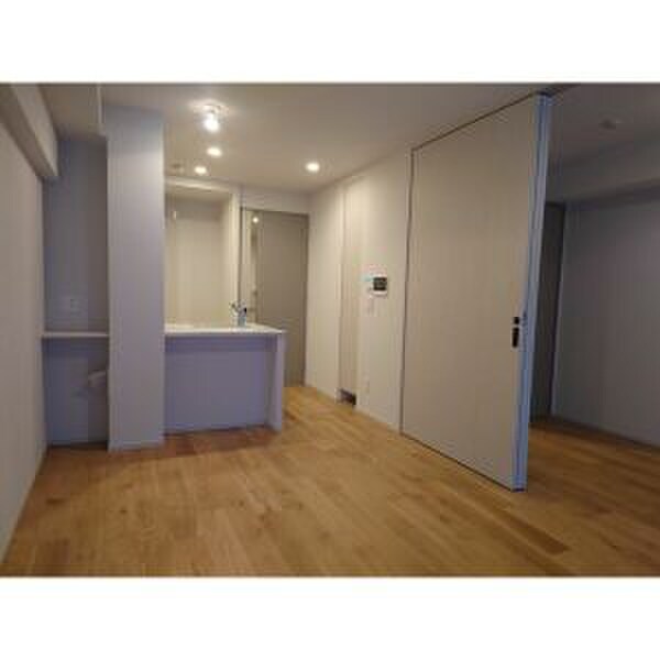 物件内観写真3　(居室)