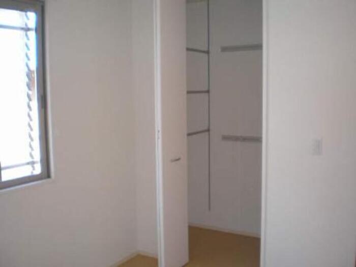 物件内観写真6　(収納)