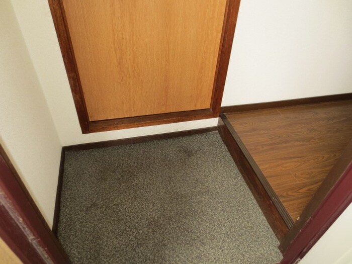 鎌田マンションの玄関