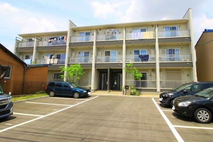 物件外観写真6　(外観写真)