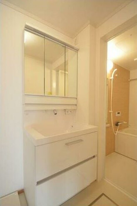 物件内観写真12　(洗面)