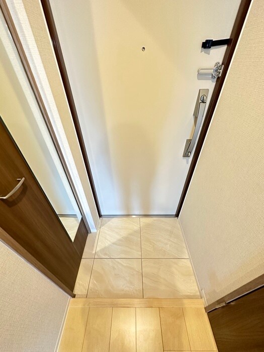 物件内観写真21　(玄関)