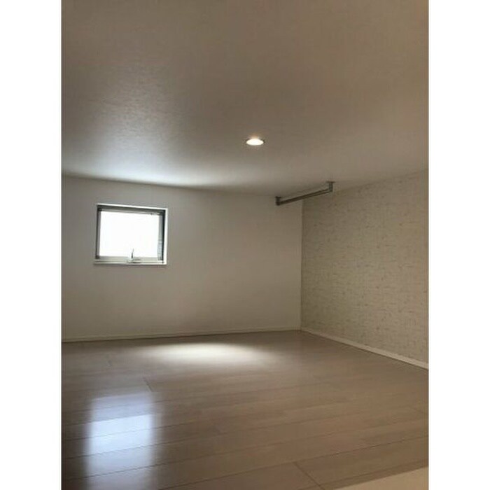 物件内観写真11　(ロフト)