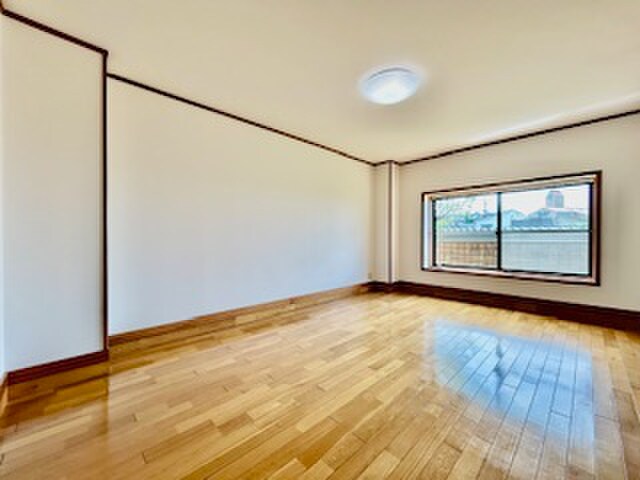 物件内観写真8　(居室)