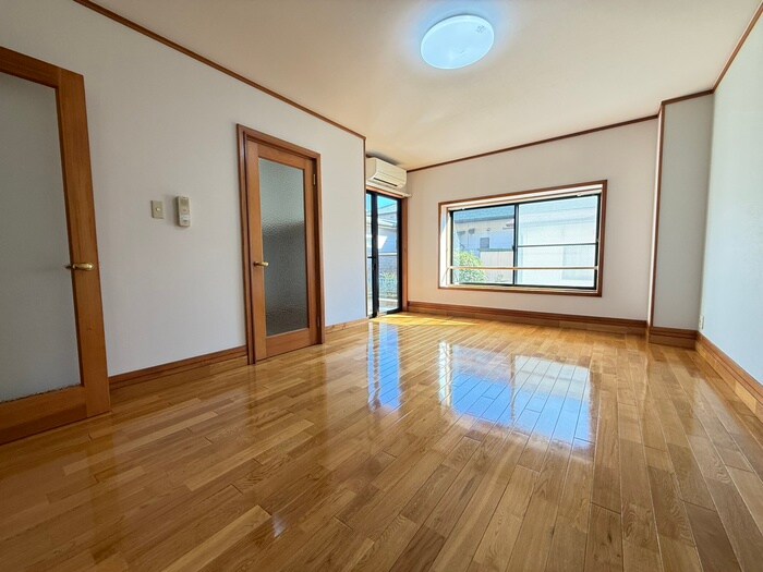 物件内観写真8　(居室)