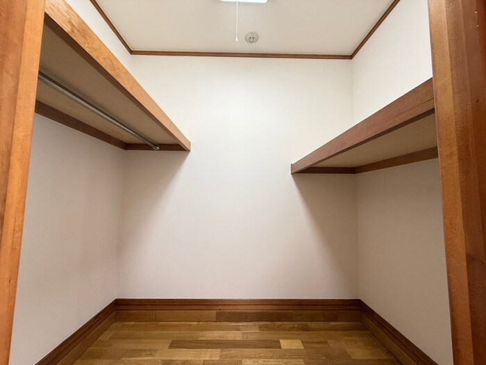 物件内観写真9　(収納)