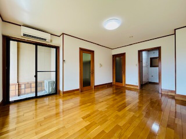 物件内観写真10　(居室)