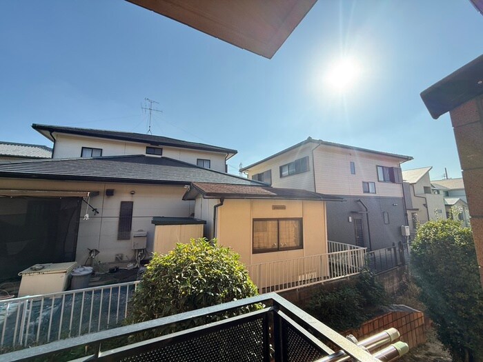 物件内観写真16　(室内からの展望)