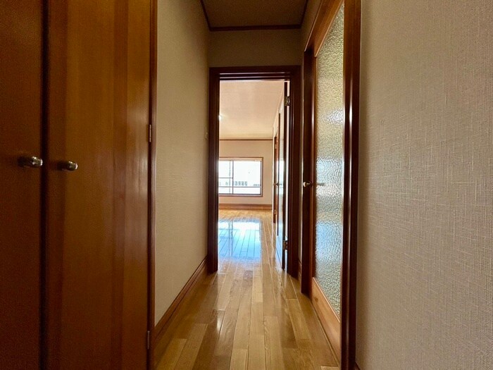 物件内観写真19　(廊下)