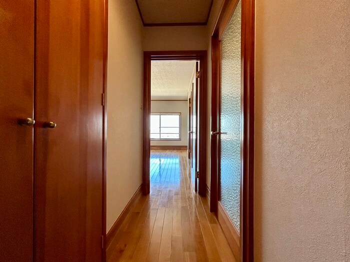 物件内観写真20　(廊下)
