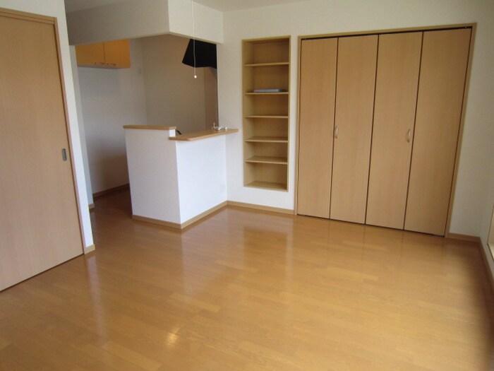 物件内観写真4　(居室)