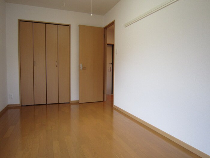 物件内観写真6　(居室)