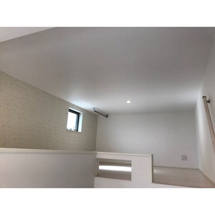 物件内観写真9　(ロフト)