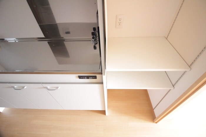 物件内観写真13　(廊下)