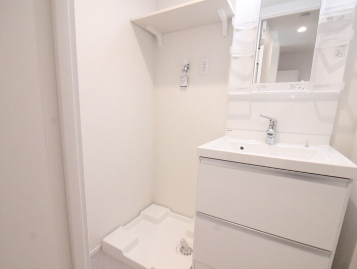 物件内観写真14　(洗濯機置場)