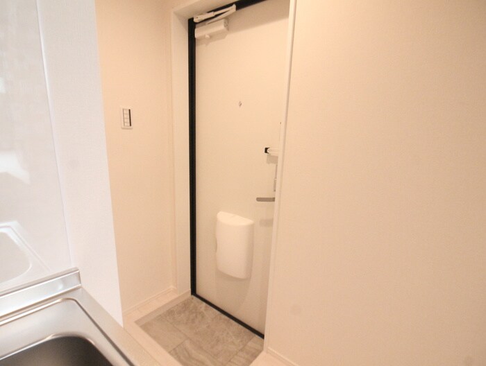 物件内観写真16　(玄関)