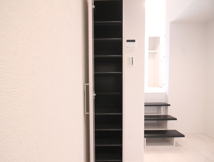 物件内観写真17　(靴箱)