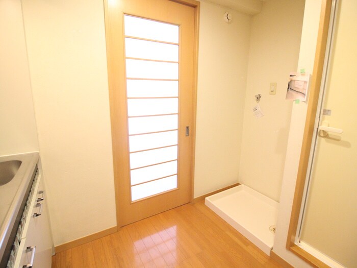 物件内観写真18　(廊下)