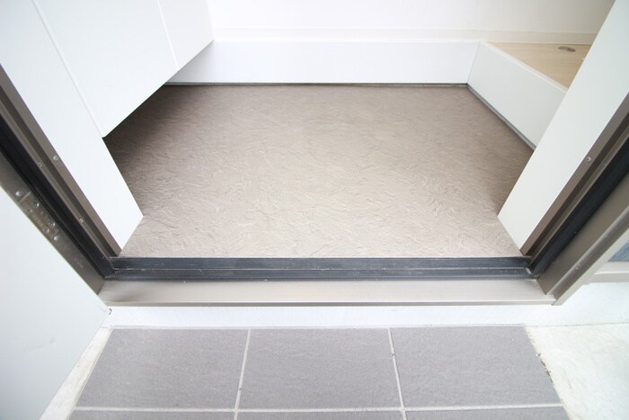 物件内観写真15　(玄関)