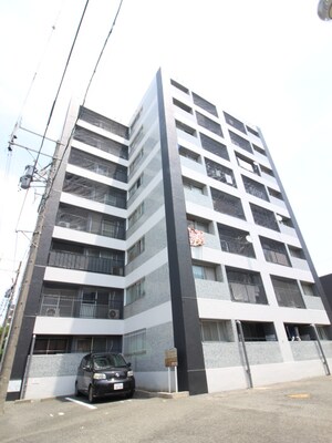 マンション緑黒石Ｃ棟外観写真
