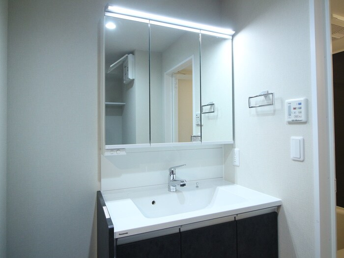 物件内観写真11　(洗面)