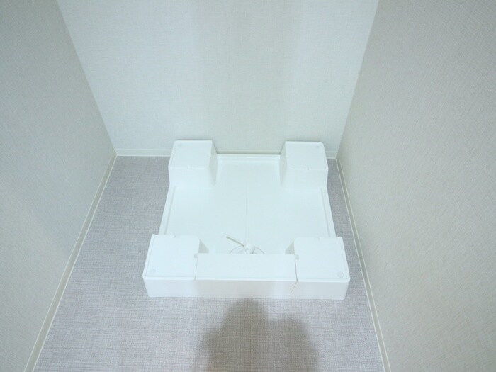 物件内観写真13　(洗濯機置場)