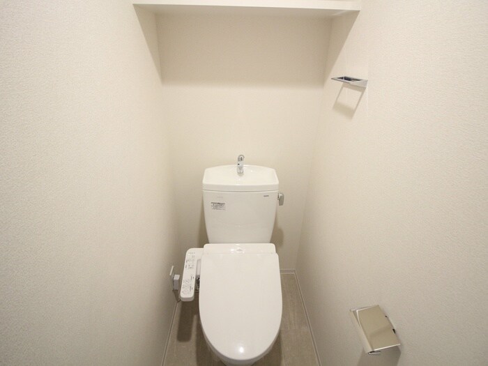 物件内観写真14　(トイレ)