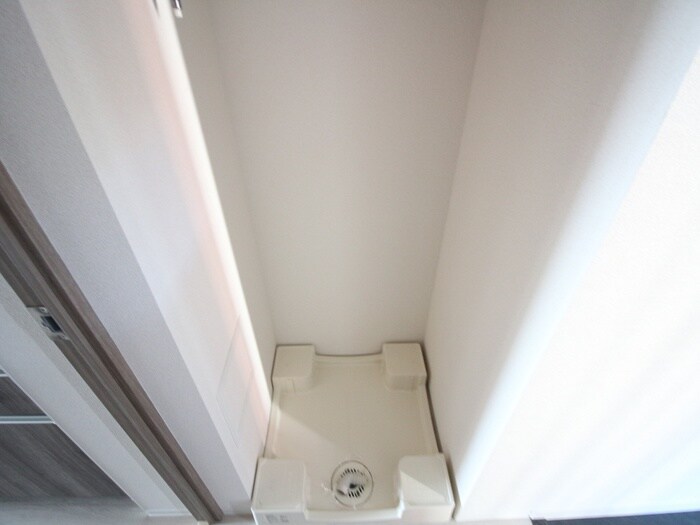 物件内観写真15　(洗濯機置場)