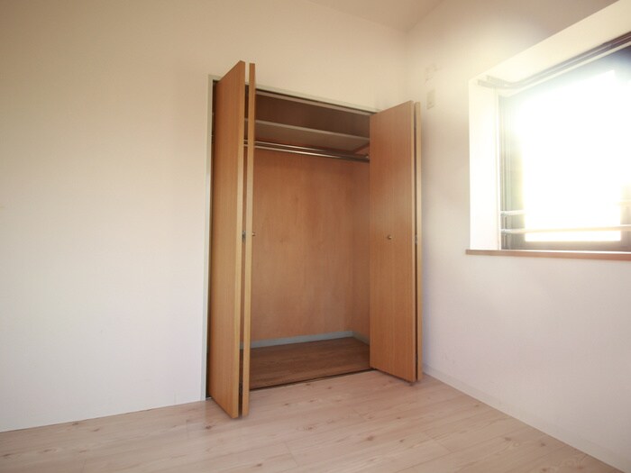 物件内観写真10　(収納)