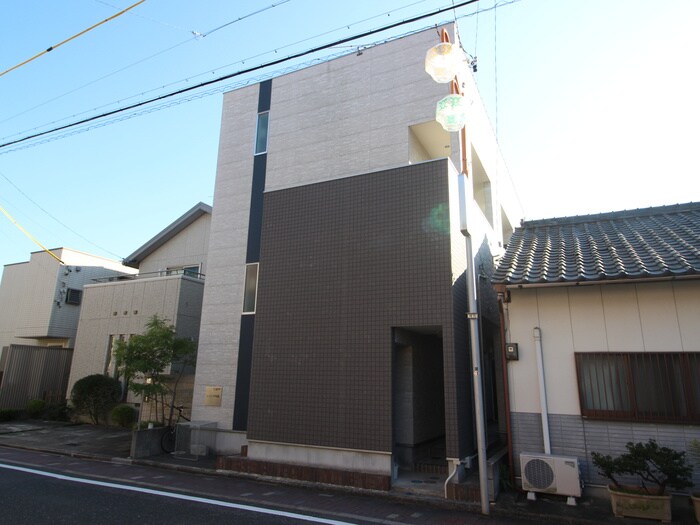 シェモア中島町の物件外観写真