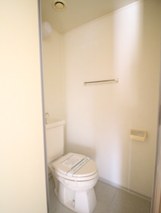 物件内観写真12　(トイレ)