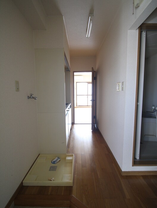 物件内観写真17　(廊下)