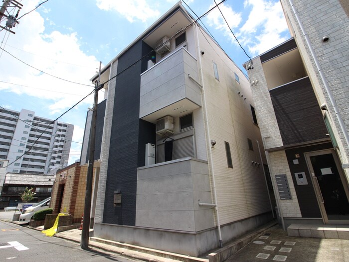 物件外観写真1　(外観写真)