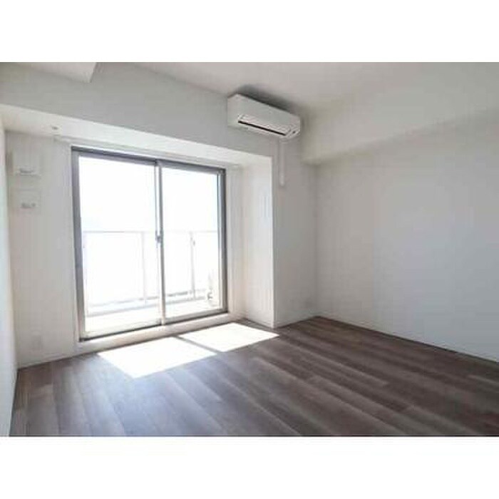 物件内観写真2　(居室)