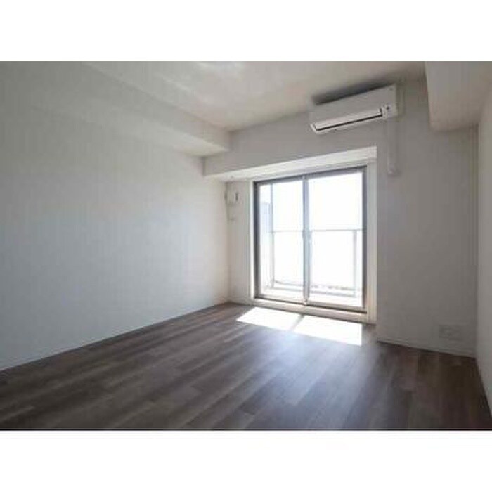 物件内観写真4　(居室)