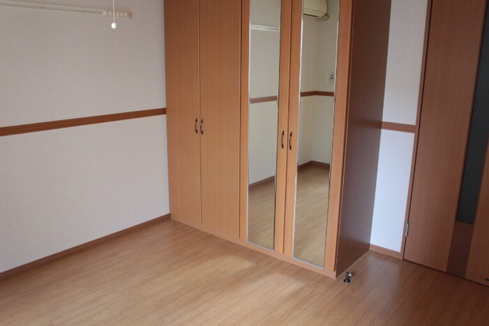 物件内観写真18　(居室)