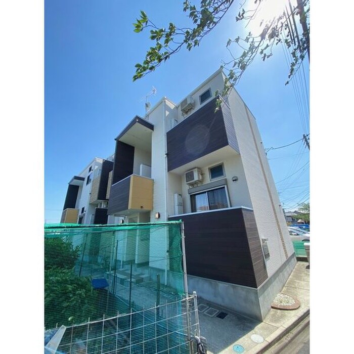 物件外観写真1　(外観写真)