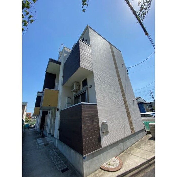 物件外観写真2　(外観写真)