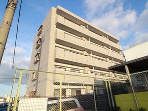 メゾンドラピュタ２外観写真