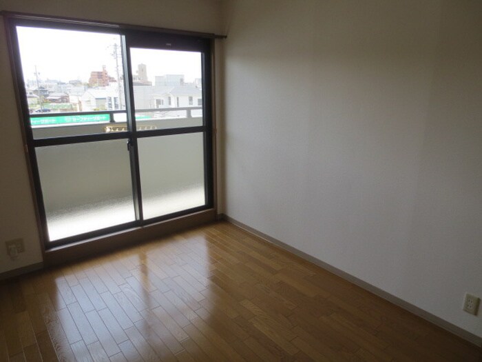 物件内観写真10　(居室)