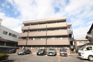 アム－ルＭａｊｙｅｓ外観写真