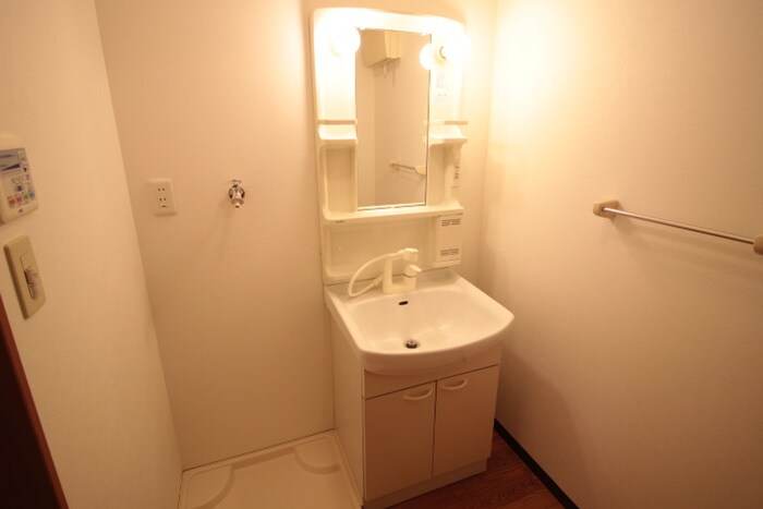 物件内観写真10　(洗面)
