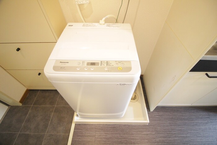 物件内観写真11　(洗濯機置場)