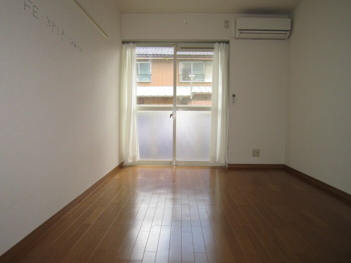 物件内観写真14　(居室)